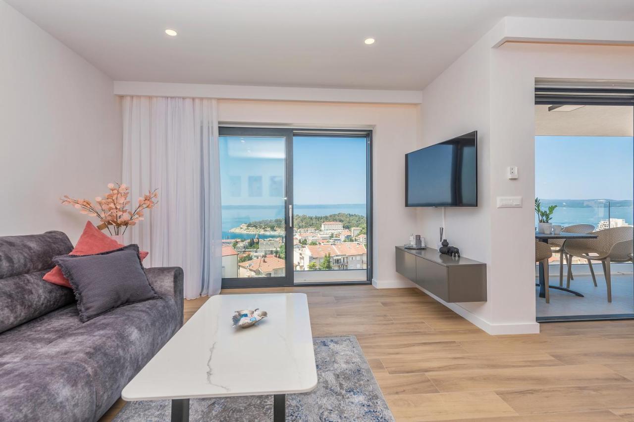Luxury Adria Sea & City View Apartment Макарска Экстерьер фото
