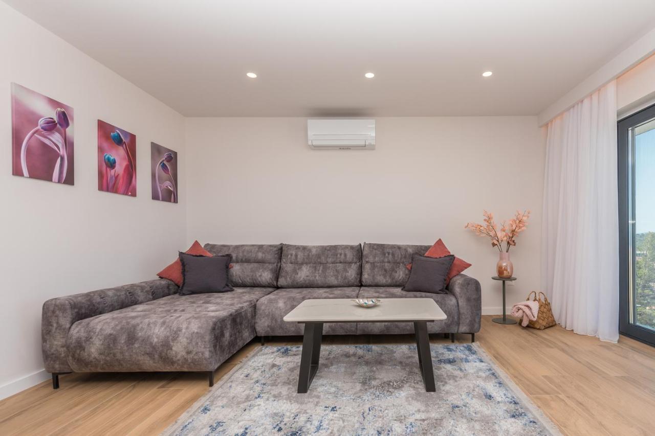 Luxury Adria Sea & City View Apartment Макарска Экстерьер фото